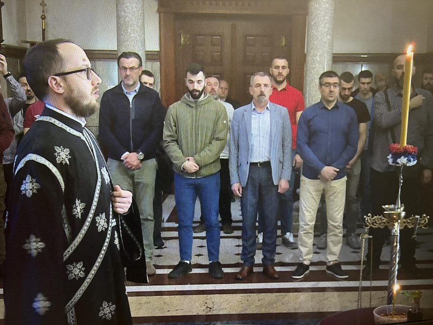 Pomen za žrtve NATO agresije u hramu u Banjaluci