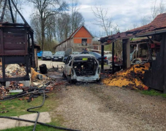 Пожар у Бијељини: Ватра захватила возило и магазе
