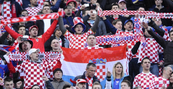 Privedeno 40 navijača nakon duela Hrvatske i Velsa