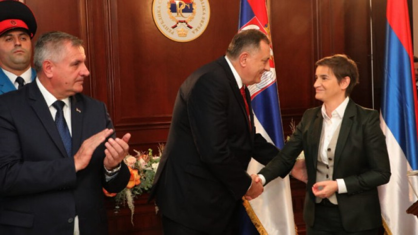 Dodik protiv LGBT grupacije, ali poštuje Anu Brnabić