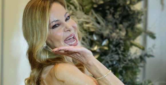 Bivša devojka Davora Šukera dobila ćerku u 69. godini života!