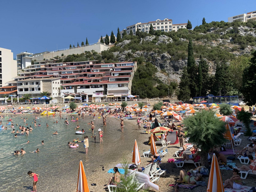 Неум скупљи за 10%: Очукује се рекордна сезона