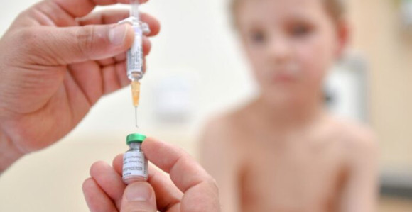 Родитељима који не желе да вакцинишу дјецу казна 2.000 КМ
