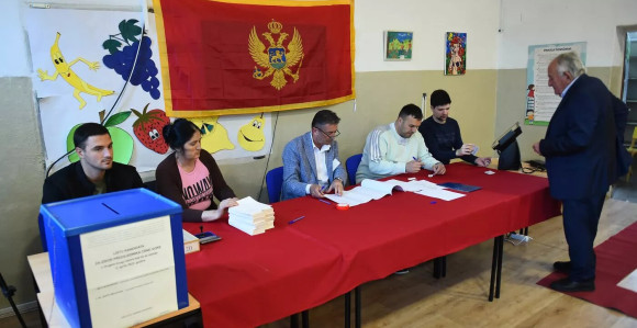 CG: Do devet sati glasalo 6,8 % ili oko 36.750 birača