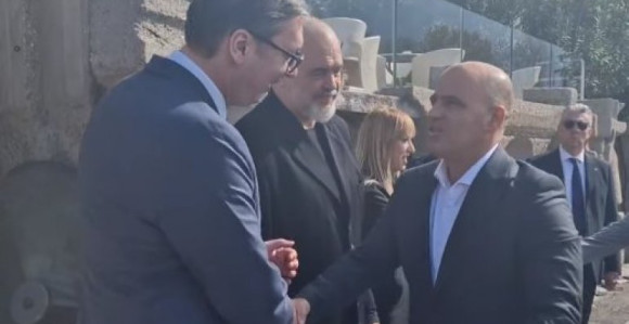 Predsednik Vučić obilazi sajam vina u Veroni
