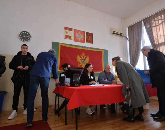 Izlaznost u Crnoj Gori do osam časova je 2,9 %