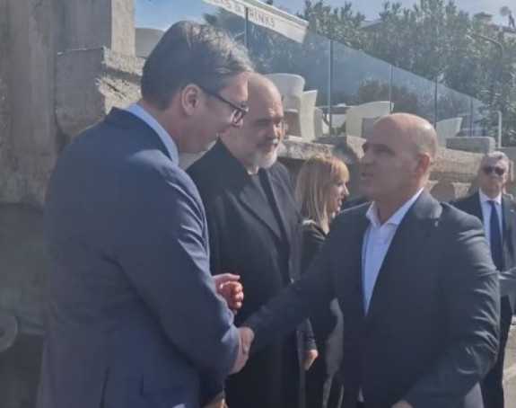 Predsednik Vučić obilazi sajam vina u Veroni