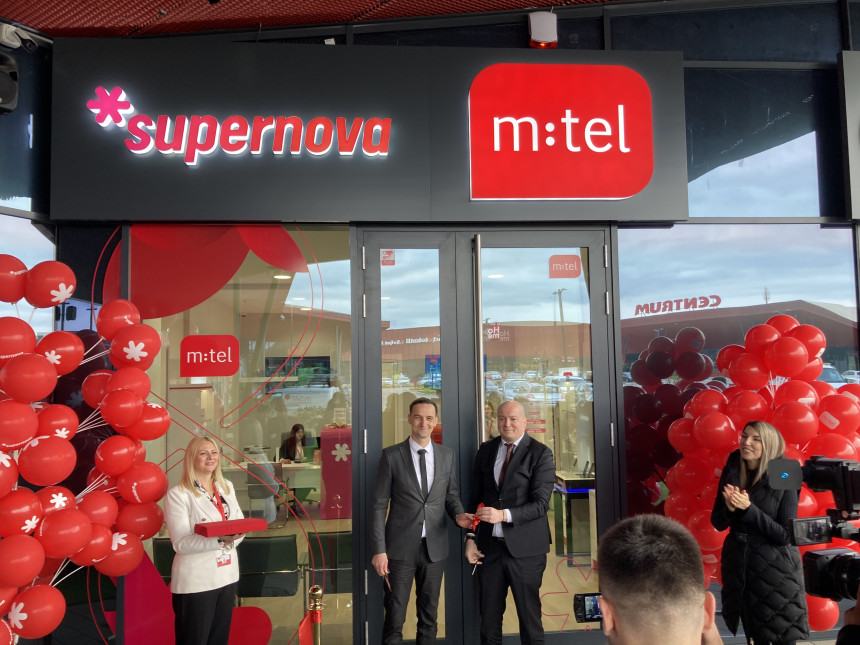 Otvoreno prodajno mjesto Supernove i m:tel-a u Gradišci