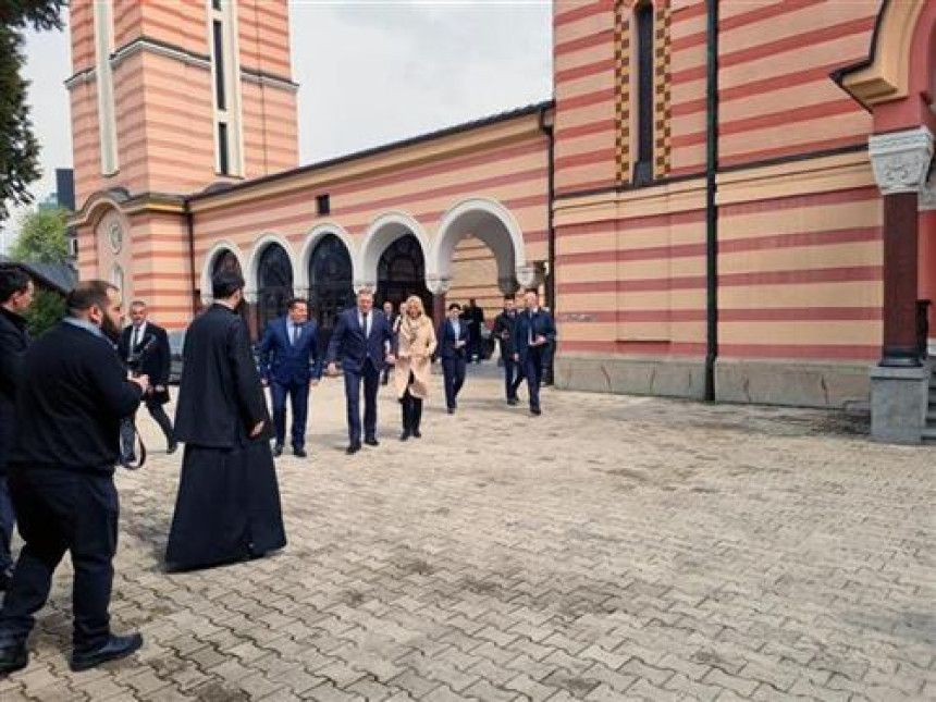 Врх Српске на свечаном ручку са члановима Синода СПЦ