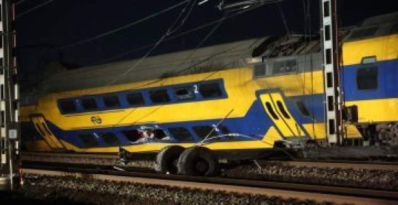 Putnički voz u Holandiji iskočio iz šina