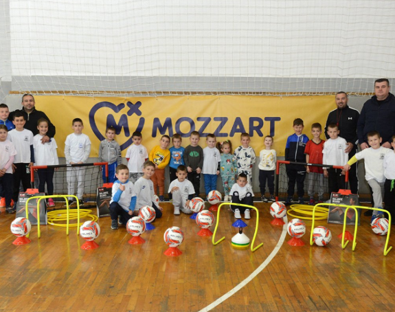 Za Šampion(e): U nevesinjsku Školu sporta stigla oprema iz Mozzarta