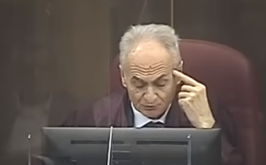 Protiv Perića disciplinski, on bez komentara