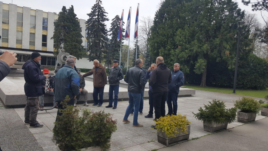 Nezadovoljni borci najavili protest ispred NSRS