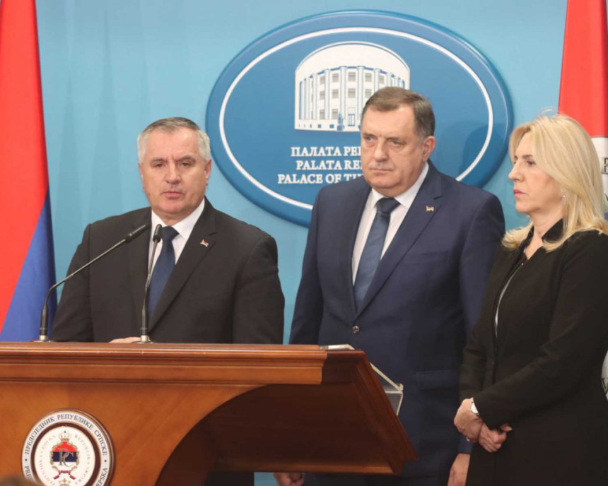 Umjesto ozbiljnom politikom, bave se nevažnim stvarima