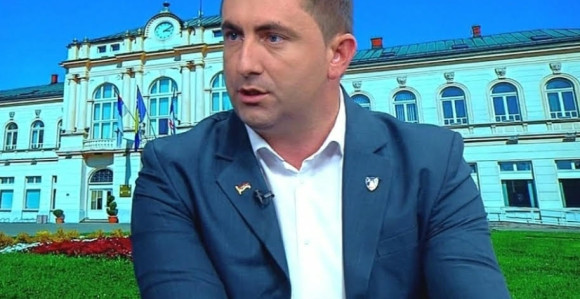 Iskrena i snažna podrška svima koji traže pravdu