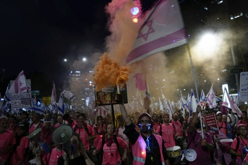 Desetine hiljada ljudi na ulicama Izraela (VIDEO)