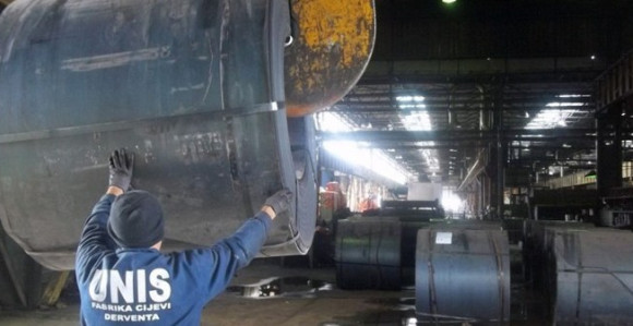 Покретање фабрике "Унис" кочи мањак стручног кадра