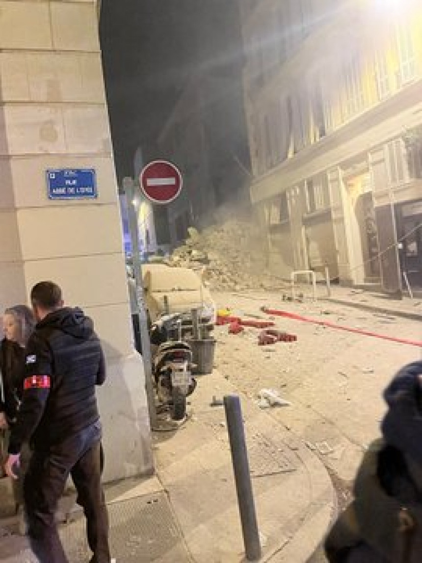 Srušila se zgrada u Marseju, traže preživjele