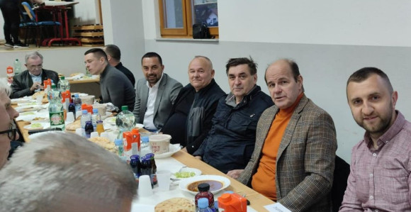 Petrović, Jerinić i Bukejlović na iftaru u Ševarlijama