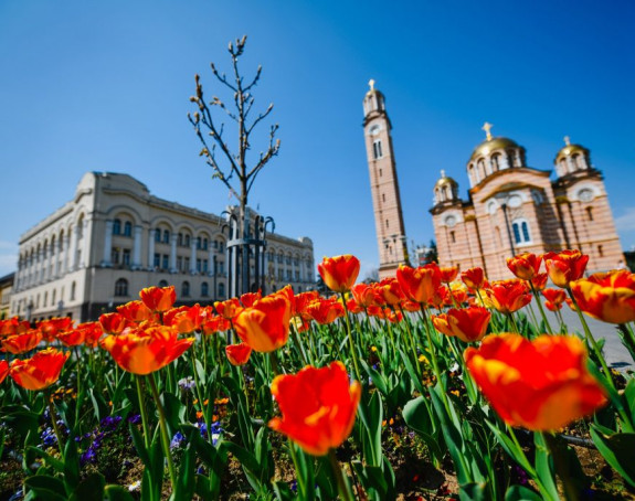 Данас топлије уз сунчане периоде, увече наоблачење