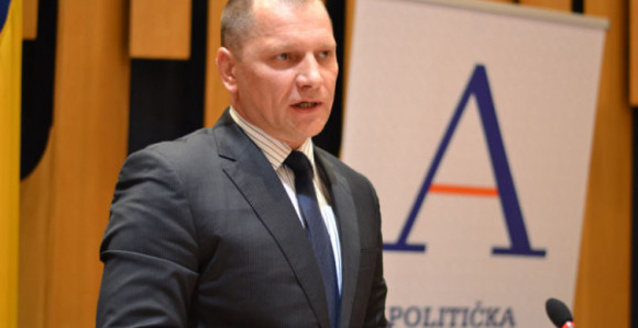 Милетић саслушан у СИПА због пријава против Додика