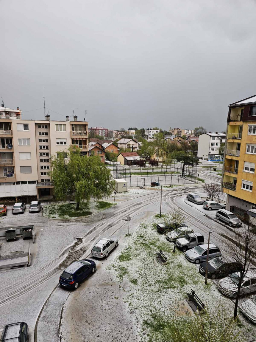 Pogledajte slike iz Modriče, kao da je pao snijeg