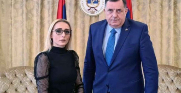 Pozvala druge da napuste institucije BiH, a sebi već našla drugi posao