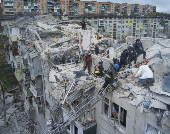 Ruske rakete za nekoliko sekundi razorile naselje