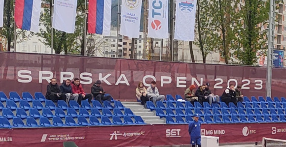 Od pomame za kartama do praznih tribina u Banjaluci