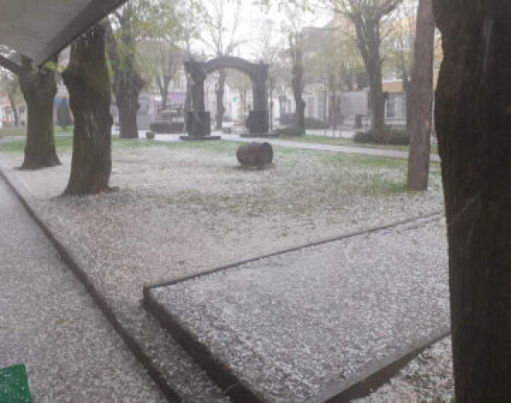 Nevrijeme praćeno gradom uništilo voćnjake