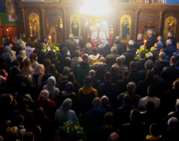 Служена јутарња васкршња литургија у храму у Вишеграду