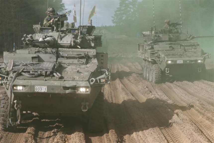 NATO raspoređuje svoju vojsku na granice sa Rusijom