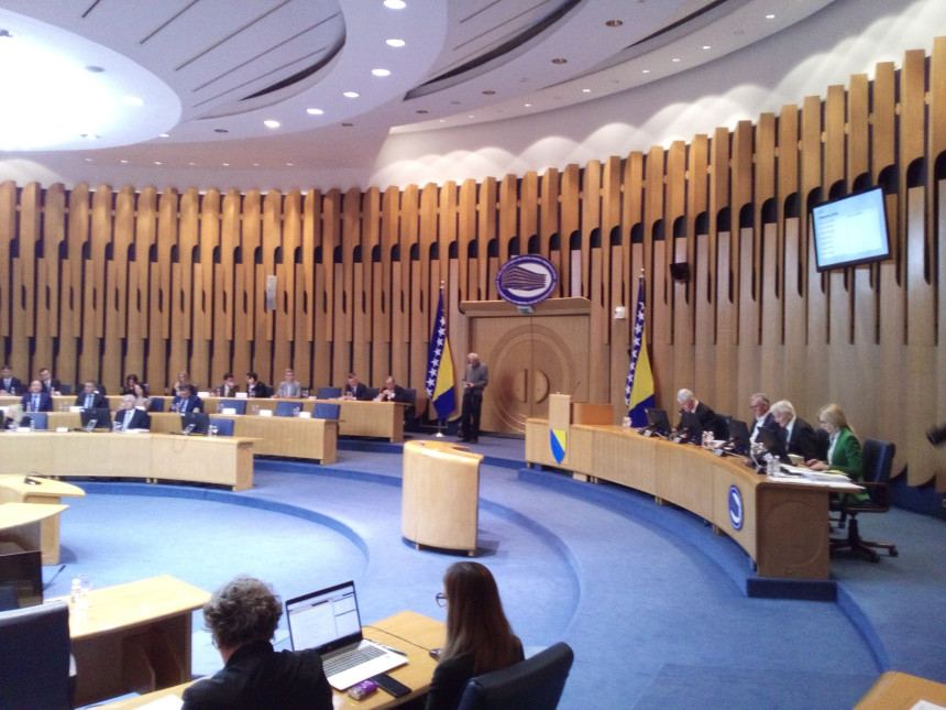 Poslanici o Zakonu o bezbjednosti saobraćaja