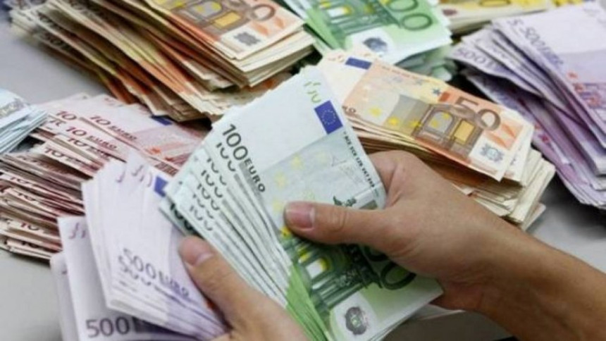 Znate li koliko zarađuju svjetski i regionalni lideri?