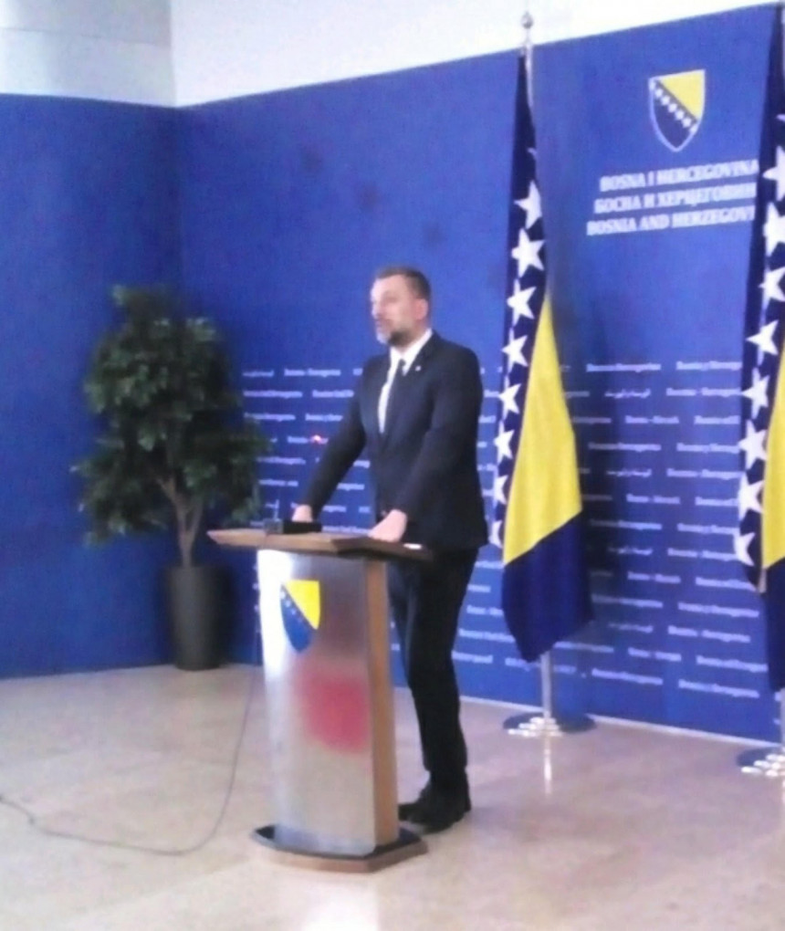 Српски министри признали дипломе тзв. Косова