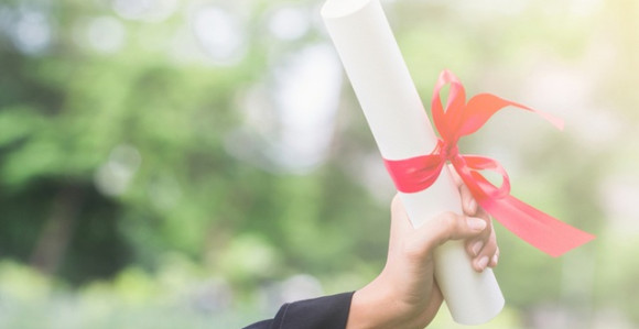 Afera "prodaje diploma" ne smije biti zataškana
