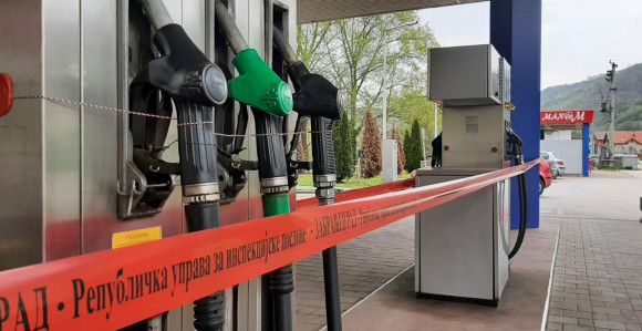 Zatvorena pumpa koja je u vlasništvu porodice Mandić