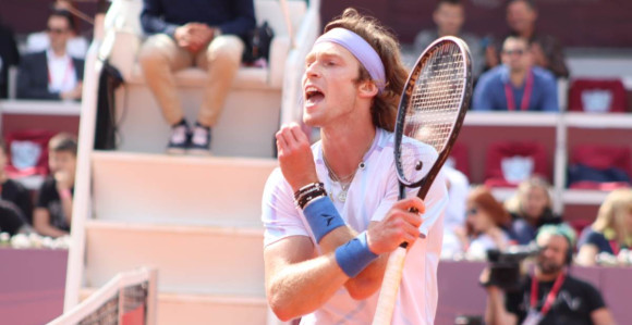 Rubljov eliminisao Džumhura - Rus u polufinalu!