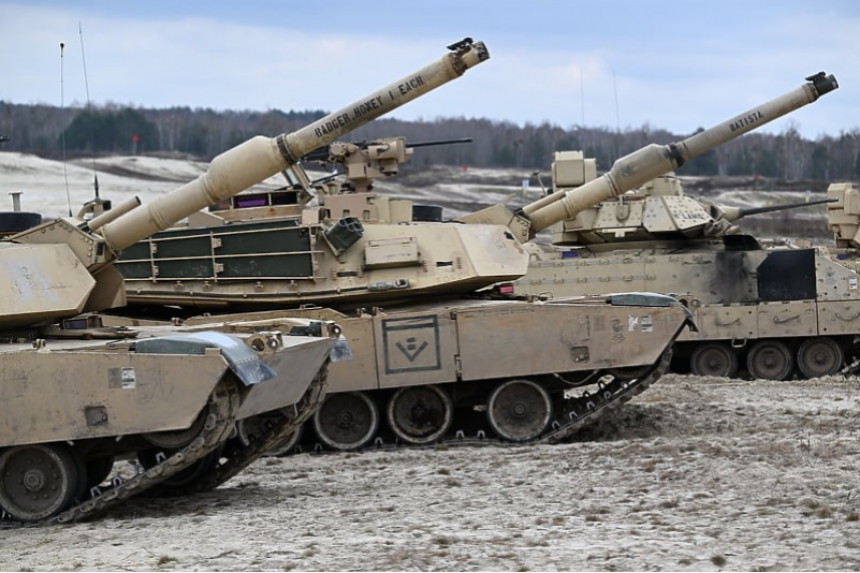 Амерички тенкови стижу у Њемачку, почиње обука
