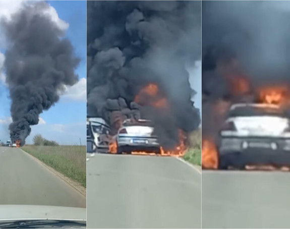 Гори аутомобил на путу Ковачица - Опово у Србији