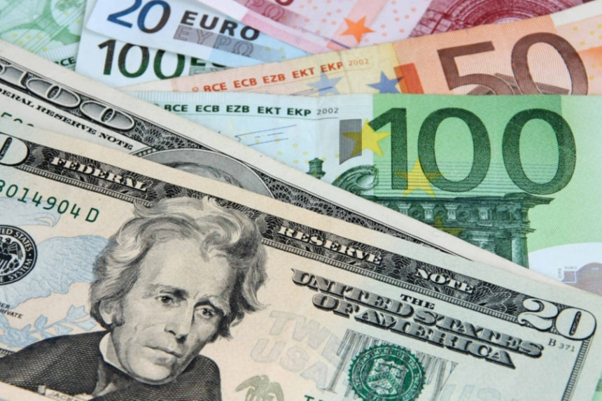 Евро расте до највишег нивоа у односу на долар