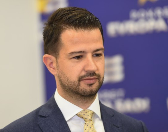 Шта се дешава у ЦГ: Милатовић већ у проблему