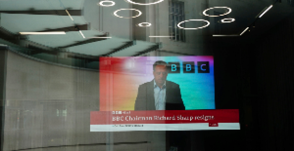 Prvi čovjek BBC-ja podnio ostavku, prekršio kodeks