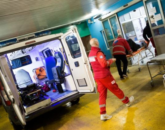 Freza mu uhvatila nogu, s mašinom prevezen u bolnicu