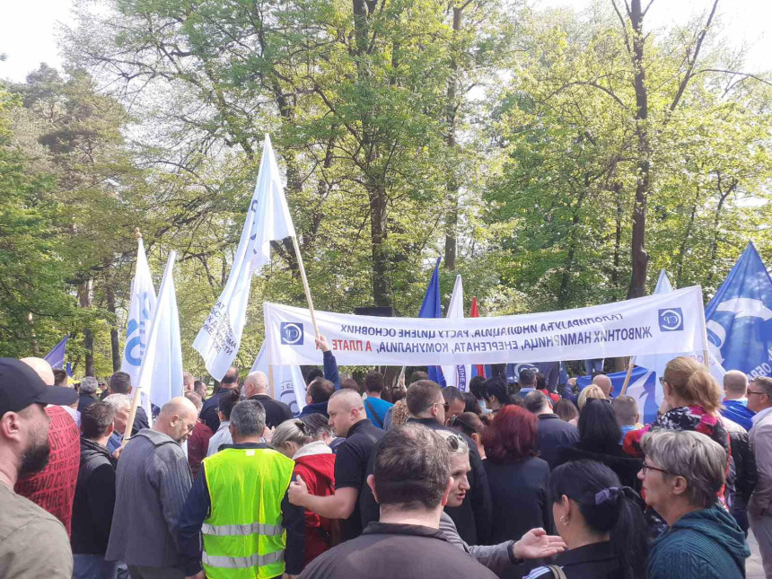 Sindikalne vođe: Dajte radnicima ono što su zaradili