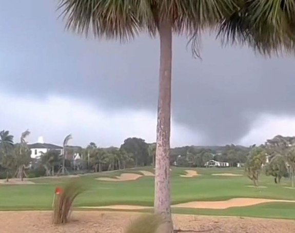 Snažan tornado na Floridi nosio sve pred sobom