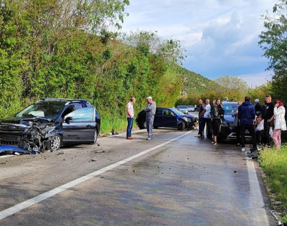 Sudarila se četiri vozila na putu Mostar-Nevesinje