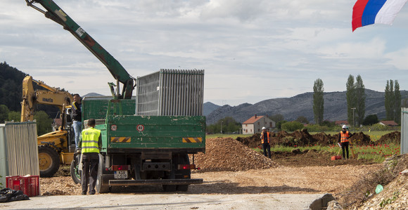 Policija pokazala dozvolu, počela gradnja bolnice