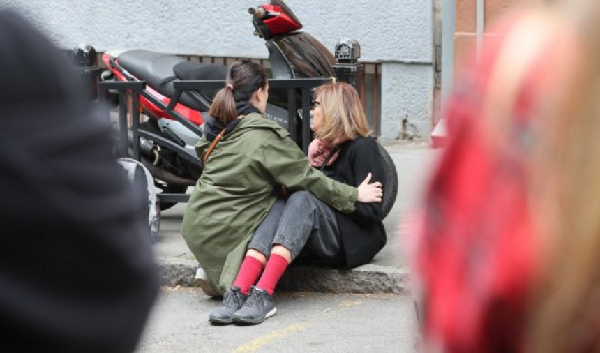 Majka: Ćerka mi je ubijena, za mene više nema života