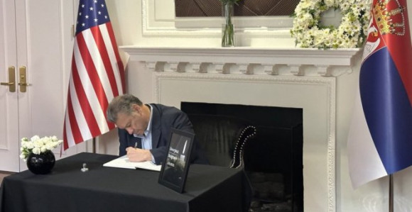 Narodu Srbije, u ime američkog naroda, izjavljujem najdublje saučešće